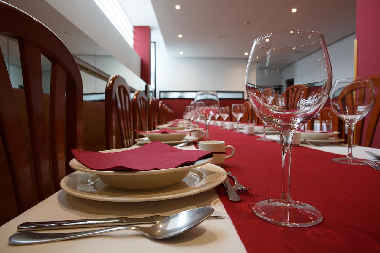 Hotel Restaurante Pontinas Лалін Екстер'єр фото